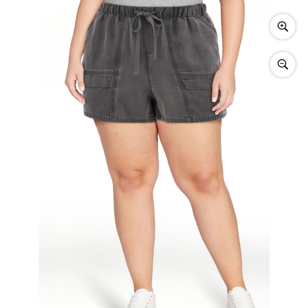 Time and Tru Gray Cargo Shorts